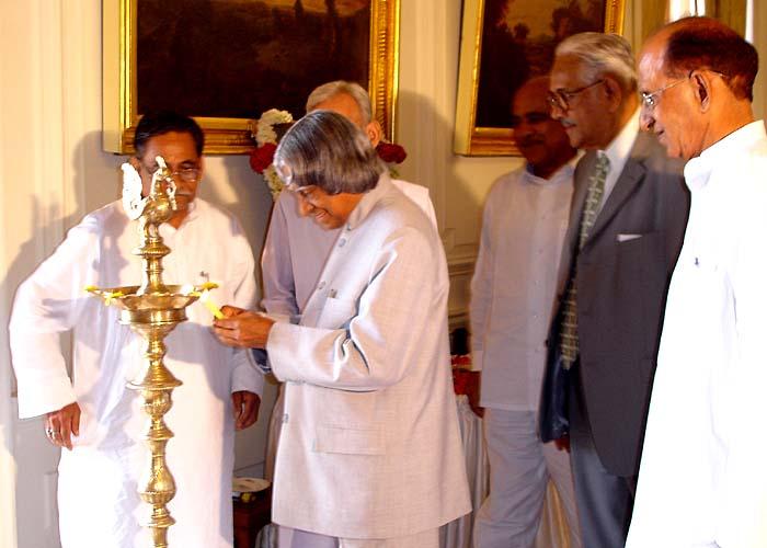  RASHTRAPATI BHAVAN, NEW DELHI2