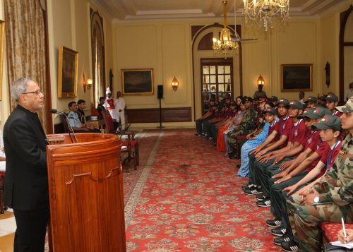 Students From Jammu & Kashmir Call On The President