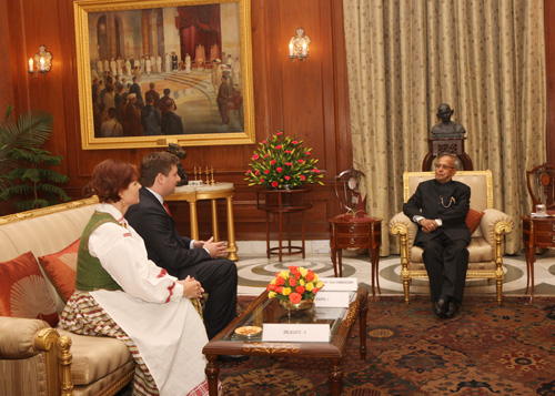 Envoys Of Four Nations Present Credentials To President Of India