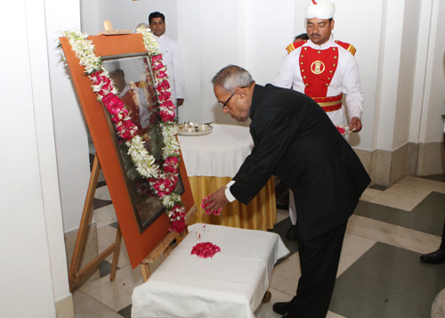 President Pays Floral Tributes To Tagore