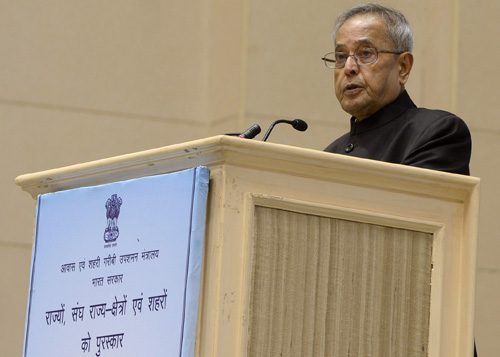 Speech by the President of India, Shri Pranab Mukherjee at the Presentation of the National Awards to States, Union Territories and Cities by the Ministry of Housing and Urban Poverty Alleviation for Year